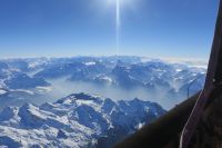 Ballonfahrt über die Alpen mit dem Heissluftballon